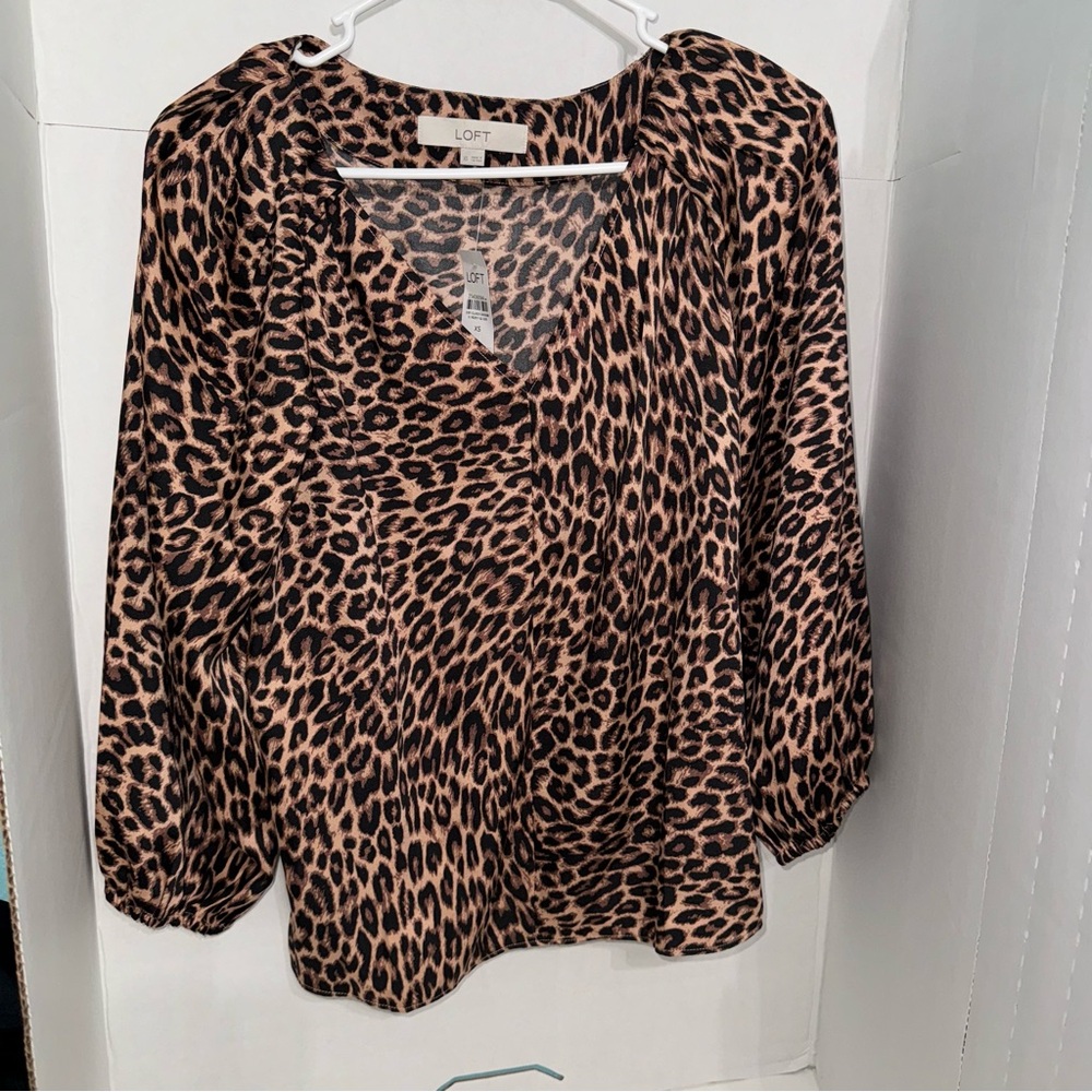 New LOFT Women's Leopard Print Top